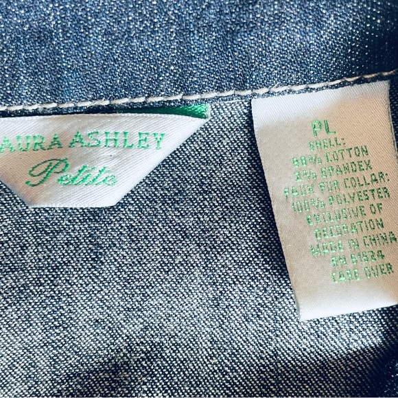 NWOT Laura Ashley Denim Jacket - Petite size medium (tag says L) - Picture 5 of 6